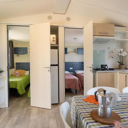 Sereno Camping Holiday モニーガ・デル・ガルダ エクステリア 写真